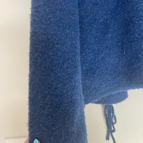 Blue wool Jacket with Relaxed Fit and Drawstring Hem - Picture 5 of 5